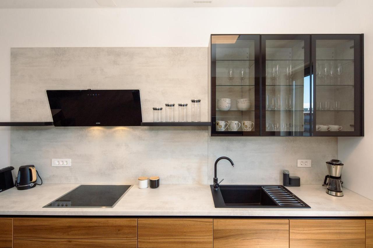 Pr Premium Apartment Ровинь Экстерьер фото