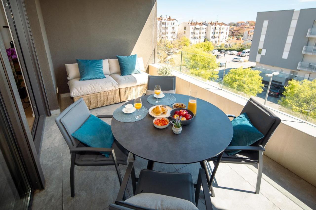 Pr Premium Apartment Ровинь Экстерьер фото